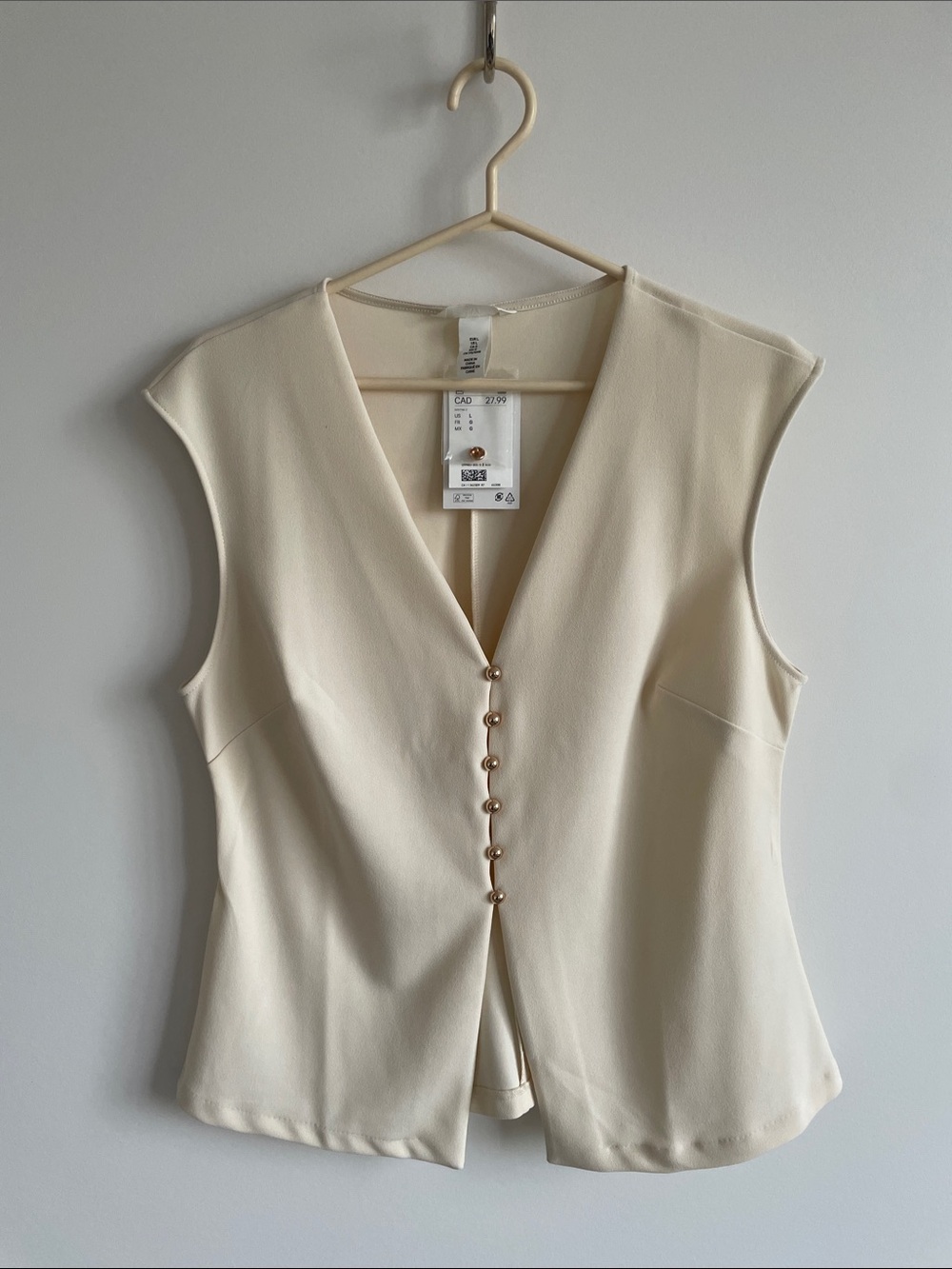NWT - Sleeveless Cream Button-Front V-Neck Top
